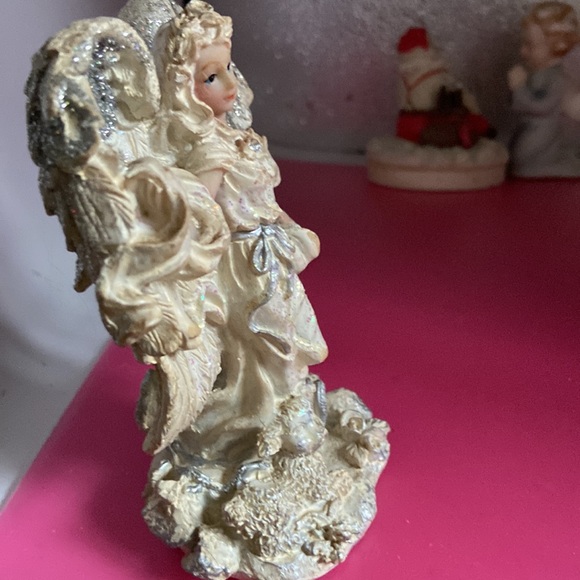 Angel ceramic draped ruffles with sparkly wings and a lamb at her feet - Picture 3 of 5
